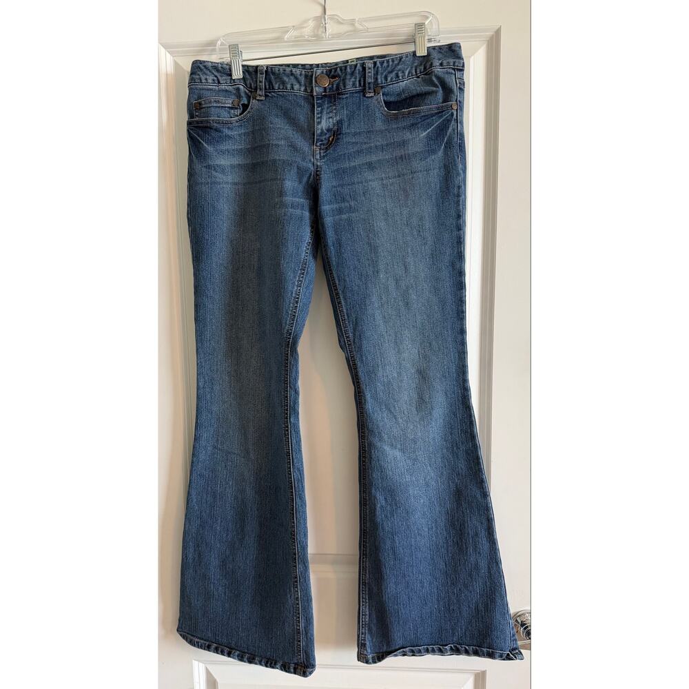 Women’s American Rag Flare Jeans Juniors Size 11